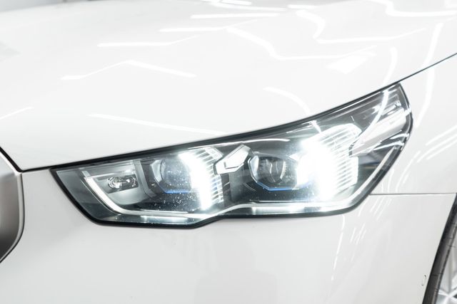 2025 BMW 5 Series 530i xDrive - 22885019 - 44