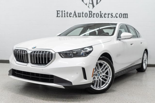 2025 BMW 5 Series 530i xDrive - 22885019 - 49
