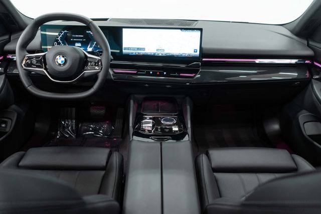 2025 BMW 5 Series 530i xDrive - 22885019 - 6