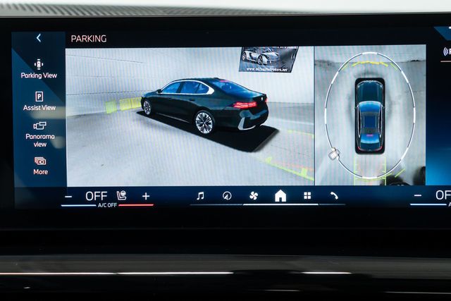 2025 BMW 5 Series 530i xDrive - 22961193 - 21