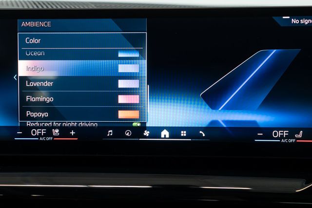 2025 BMW 5 Series 530i xDrive - 22961193 - 26