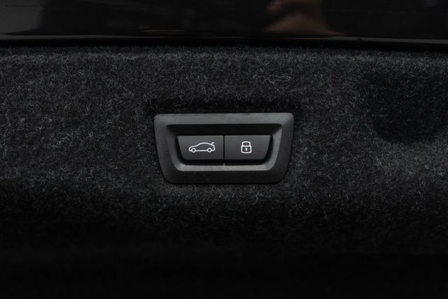 2025 BMW 5 Series 530i xDrive - 22961193 - 32