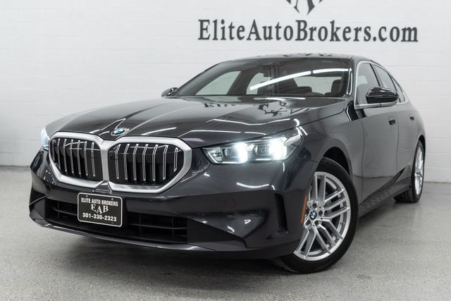 2025 BMW 5 Series 530i xDrive - 22961193 - 52