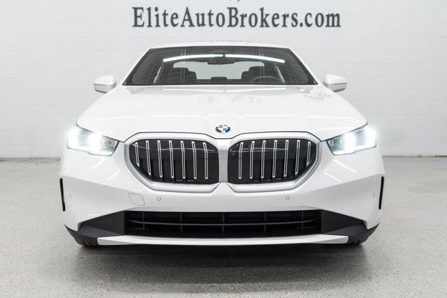 2025 BMW 5 Series 530i xDrive - 22963608 - 2