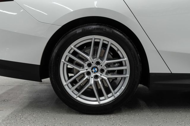 2025 BMW 5 Series 530i xDrive - 22963608 - 38