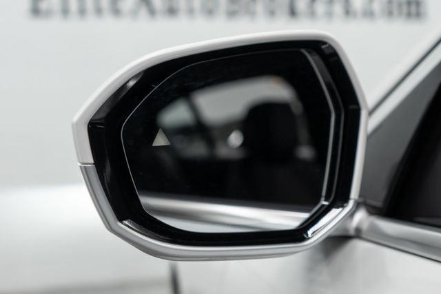 2025 BMW 5 Series 530i xDrive - 22963608 - 47