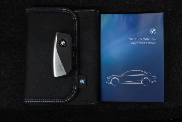 2025 BMW 5 Series 530i xDrive - 22963608 - 54