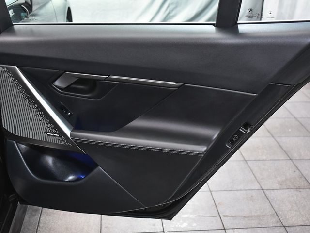 2025 BMW 5 Series 540i xDrive - 22956662 - 13