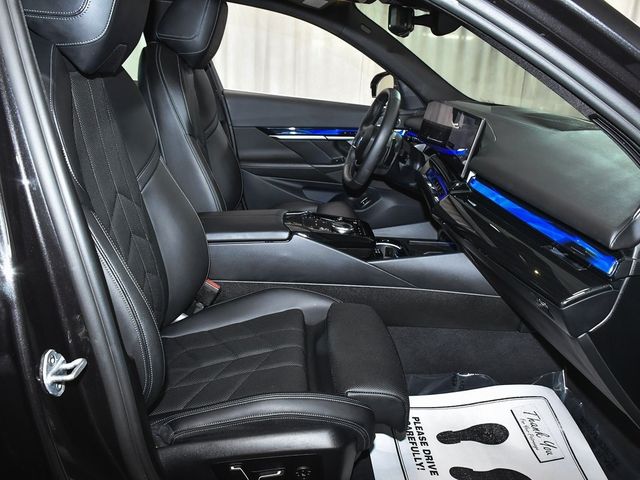 2025 BMW 5 Series 540i xDrive - 22956662 - 68