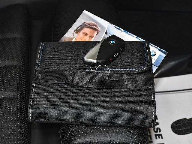 2025 BMW 5 Series 540i xDrive - 22956662 - 73