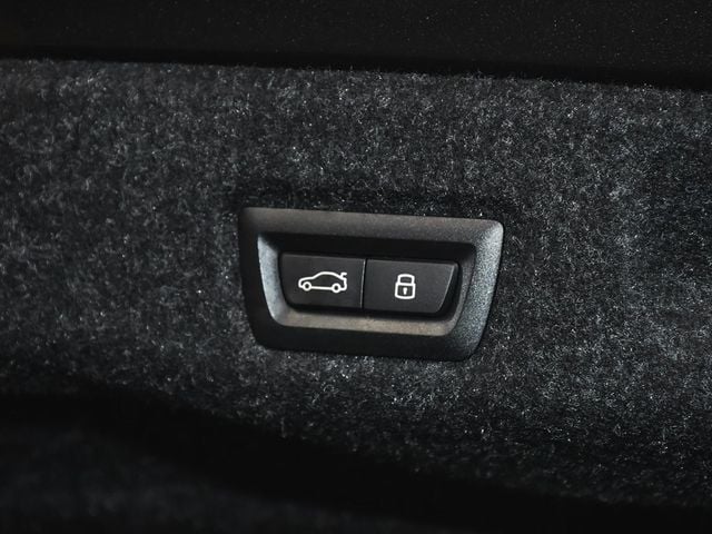 2025 BMW 5 Series 540i xDrive - 22956662 - 75