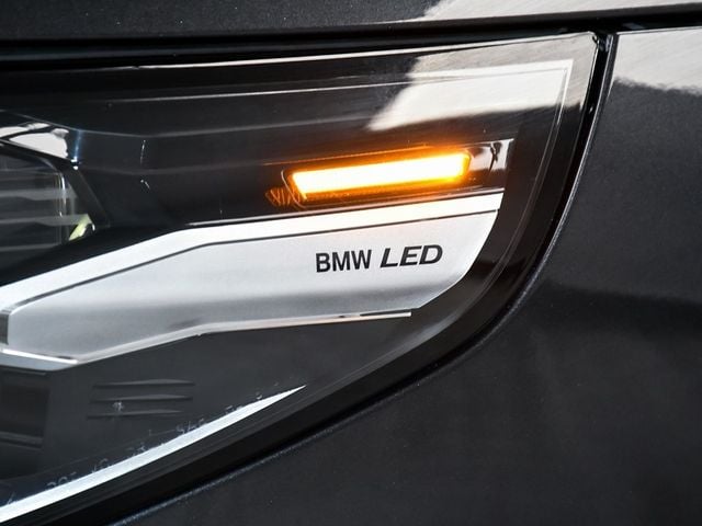 2025 BMW 5 Series 540i xDrive - 22956662 - 84