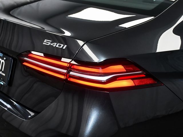 2025 BMW 5 Series 540i xDrive - 22956662 - 89