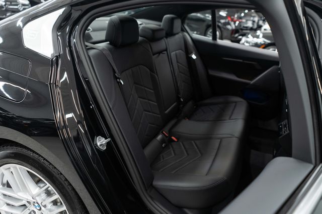 2025 BMW 5 Series 540i xDrive - 22929738 - 10