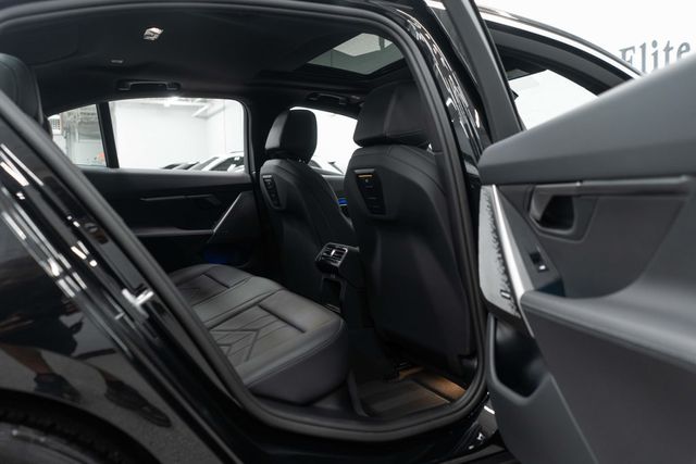 2025 BMW 5 Series 540i xDrive - 22929738 - 11