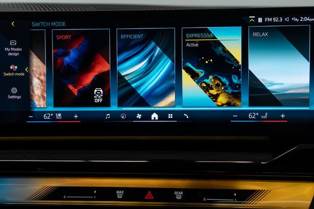 2025 BMW 5 Series 540i xDrive - 22929738 - 28