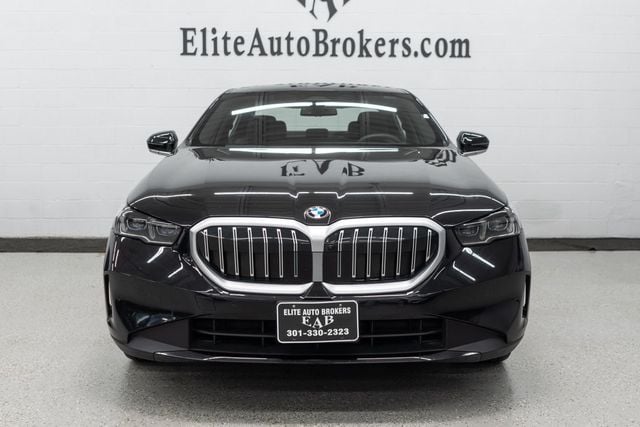 2025 BMW 5 Series 540i xDrive - 22929738 - 2