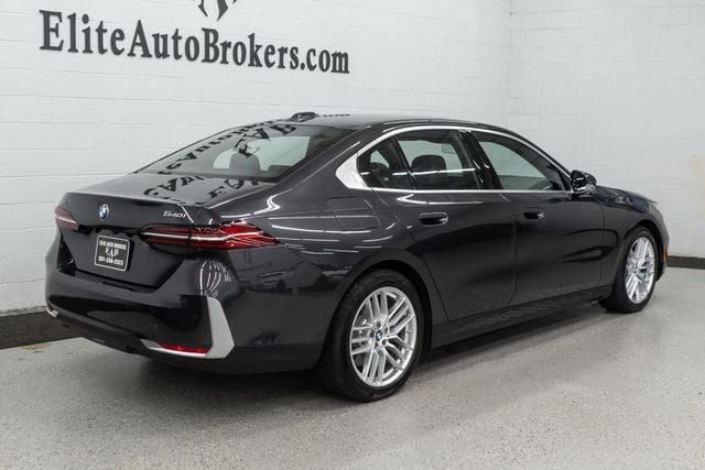 2025 BMW 5 Series 540i xDrive - 22929739 - 41