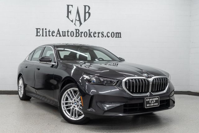 2025 BMW 5 Series 540i xDrive - 22929739 - 54