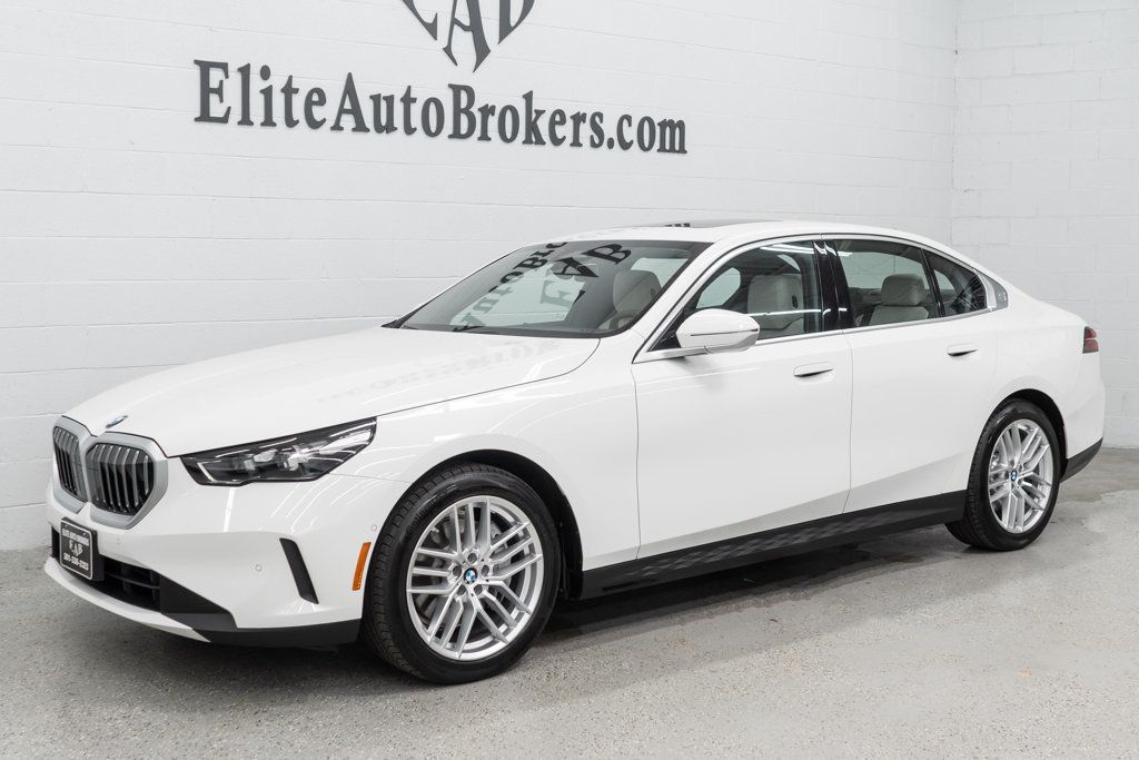 BMW 5 Series photo 36