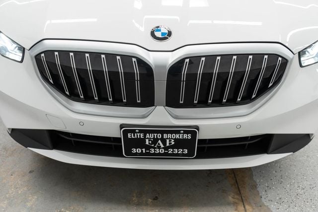 2025 BMW 5 Series 540i xDrive - 23045073 - 39
