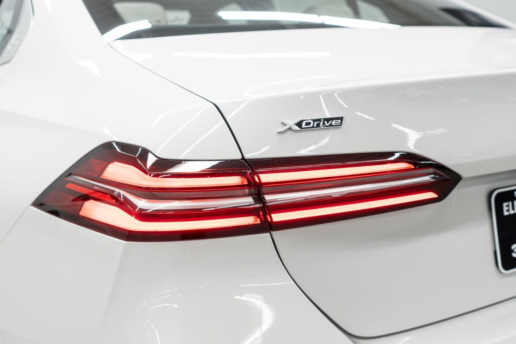 BMW 5 Series photo 42