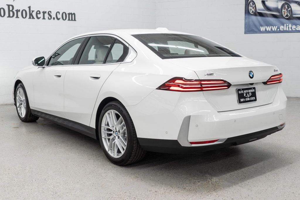 BMW 5 Series photo 49