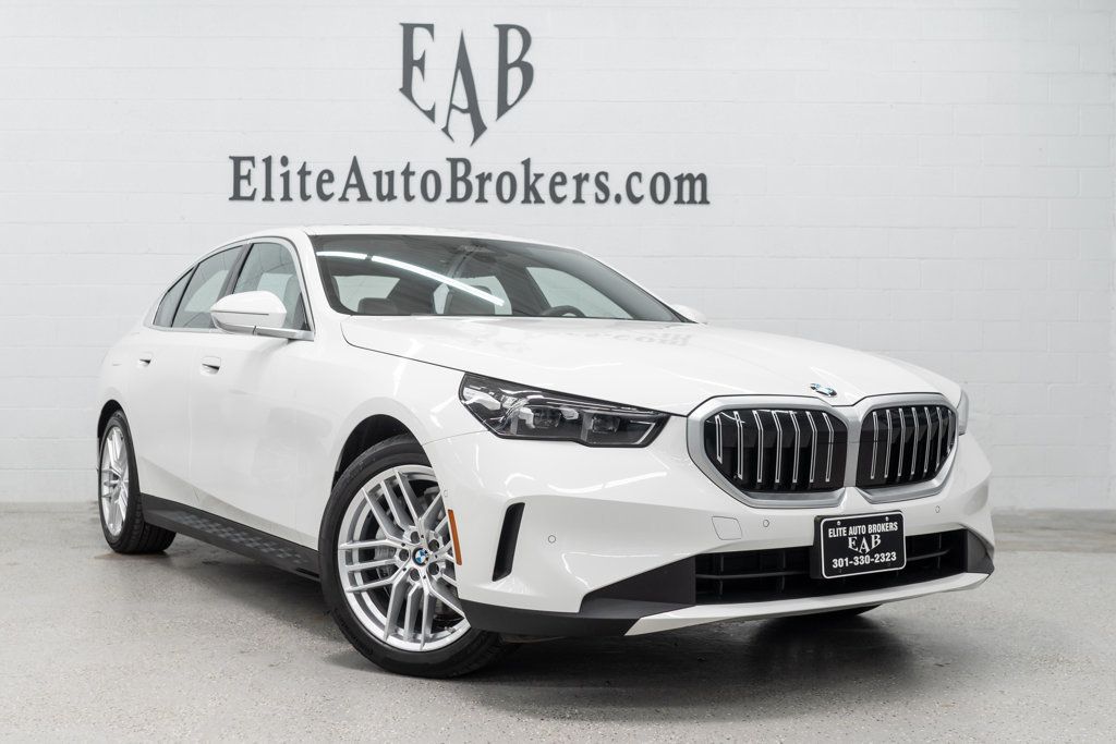 BMW 5 Series photo 6