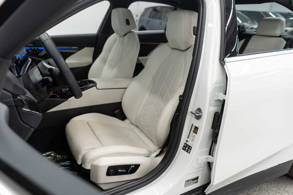 BMW 5 Series photo 7