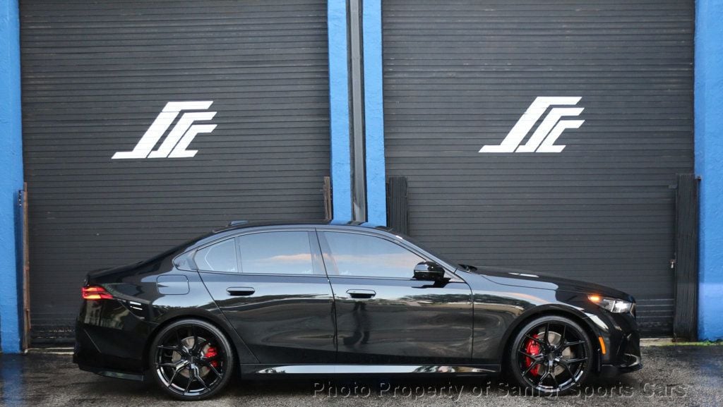 2025 BMW 5 Series 540i xDrive - 22963640 - 0
