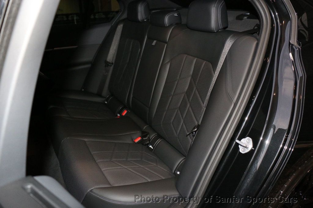 2025 BMW 5 Series 540i xDrive - 22963640 - 31