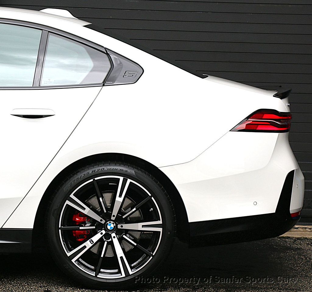 2025 BMW 5 Series 540i xDrive - 22998206 - 18
