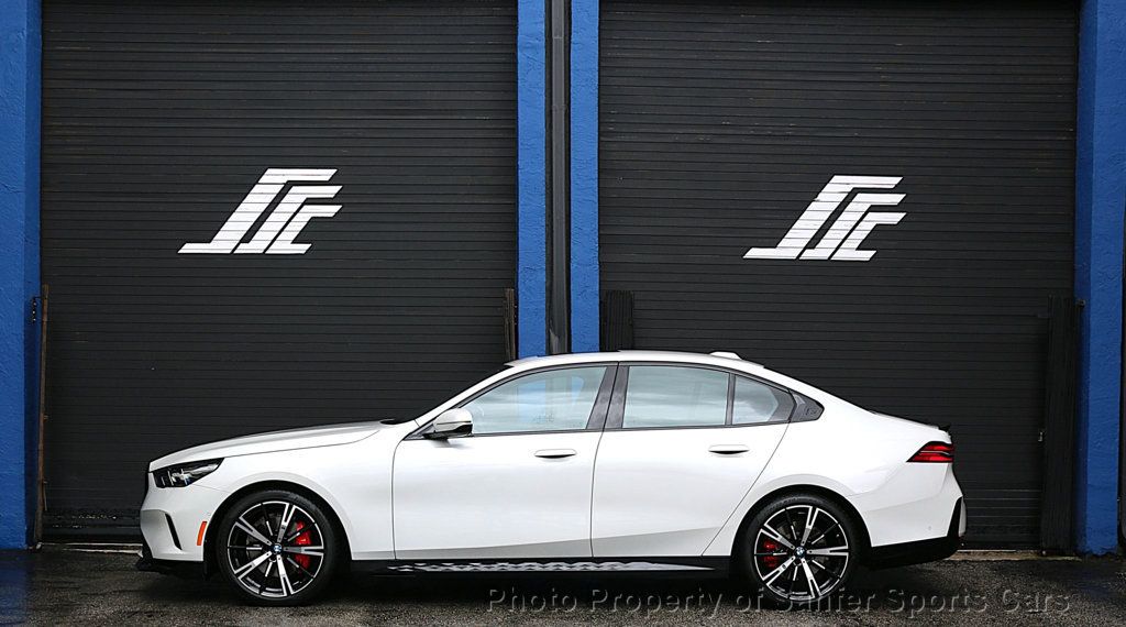 2025 BMW 5 Series 540i xDrive - 22998206 - 1