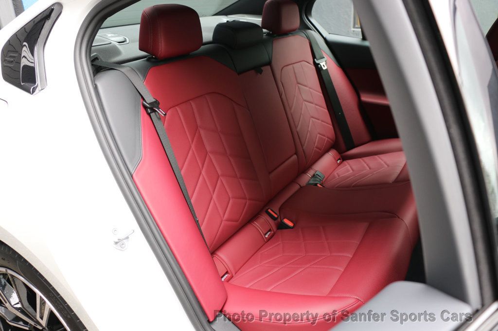 2025 BMW 5 Series 540i xDrive - 22998206 - 33