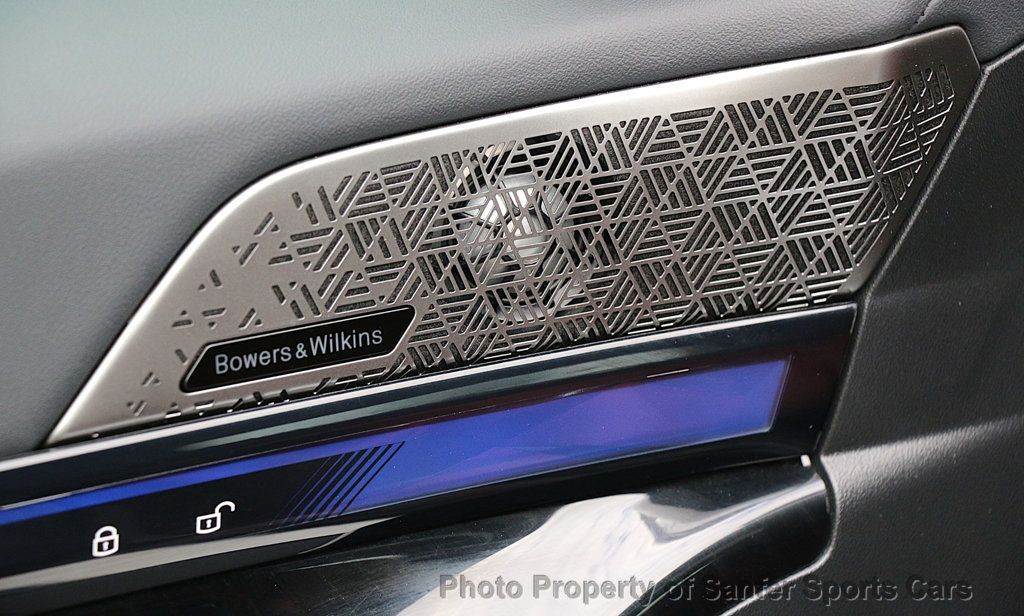 2025 BMW 5 Series 540i xDrive - 22998206 - 42