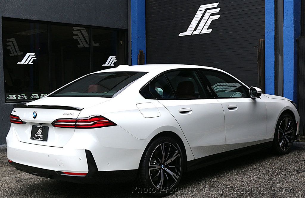 2025 BMW 5 Series 540i xDrive - 22998206 - 5