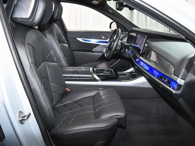 2025 BMW 7 Series 740i - 22910939 - 90