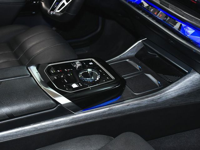 2025 BMW 7 Series 740i - 22910939 - 94