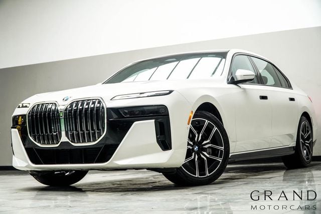 2025 BMW 7 Series 740i - 22996989 - 0