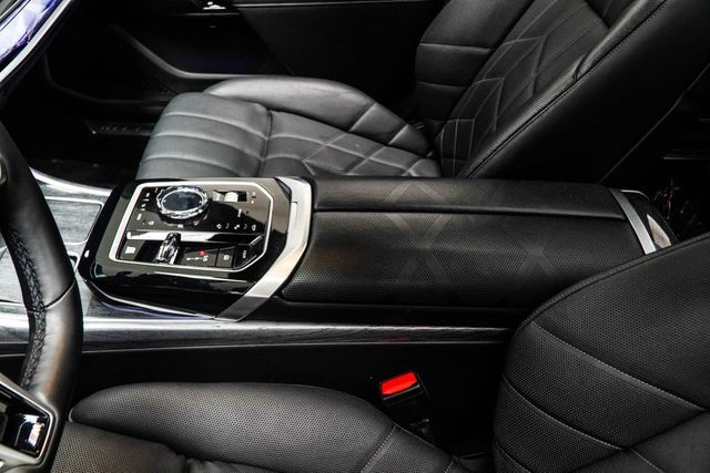 2025 BMW 7 Series 740i - 22996989 - 18