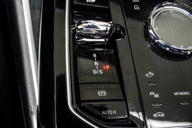 2025 BMW 7 Series 740i - 22996989 - 21