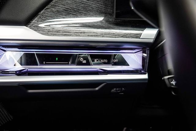 2025 BMW 7 Series 740i - 22996989 - 28