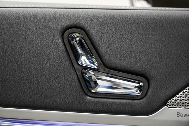2025 BMW 7 Series 740i - 22996989 - 33