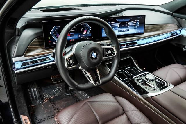 2025 BMW 7 Series 740i xDrive - 22990749 - 19