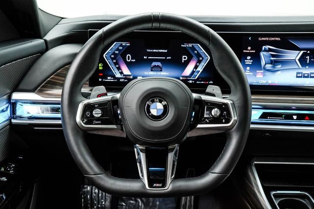 2025 BMW 7 Series 740i xDrive - 22990749 - 21