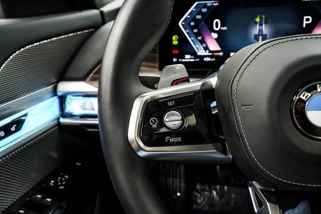 2025 BMW 7 Series 740i xDrive - 22990749 - 34