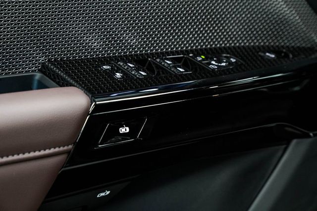 2025 BMW 7 Series 740i xDrive - 22990749 - 43