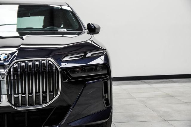 2025 BMW 7 Series 740i xDrive - 22990749 - 4