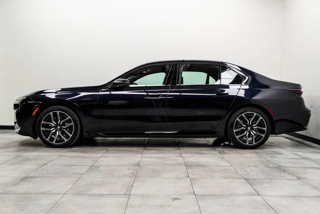 2025 BMW 7 Series 740i xDrive - 22990749 - 7