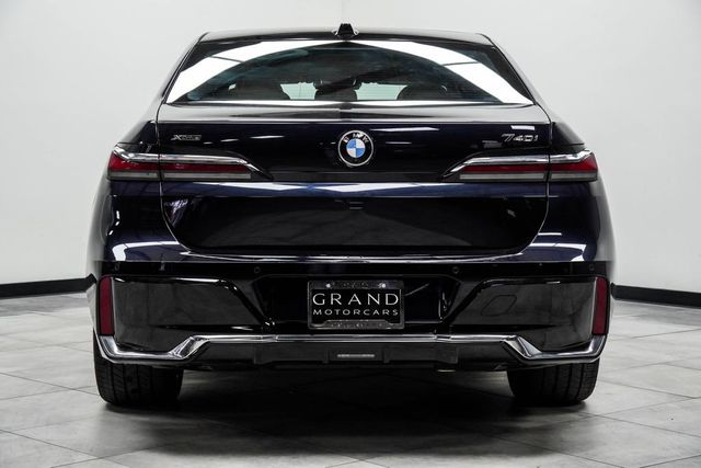 2025 BMW 7 Series 740i xDrive - 22990749 - 8
